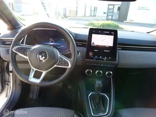 Renault Clio Renault Clio 1.6 E-Tech Hybrid 140 Luticia Intens Serie Limitee complete-auto - afbeelding nr 26