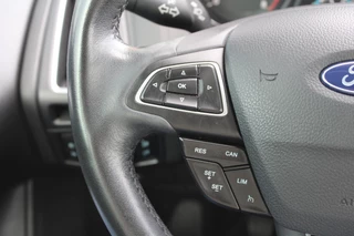 Ford Focus Ford Focus Wagon 1.0 EcoBoost Titanium | Navigatie | Climate Control | Cruise Control | Lichtmetalen Velgen | Voorruitverwarming - afbeelding nr 12