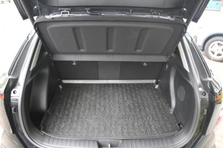Hyundai Kona Hyundai Kona 1.6 GDI HEV Premium Sky Full Option! 