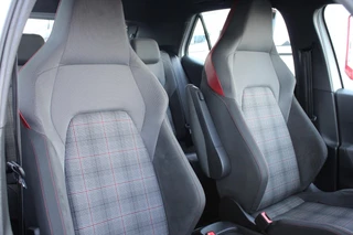 Volkswagen ID.3 Volkswagen ID.3 PRO 58 kWh | grote accu + snelladen! | Lichtmetaal 20'' | Parkeersensoren | Stoelverwarming | - afbeelding nr 13