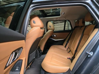 BMW 3 Serie BMW 3-serie 330e xDrive High Executive HUD Leder Navi Carplay Clima Cruise 18