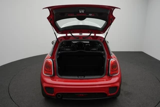 MINI Cooper Mini Mini 1.5 Cooper Chili Serious Business | John Cooper Works Chili Pakket | Keyless Entry | lederen bekleding | Navigatie | Parkeersensoren | verwarmde voorstoelen - afbeelding nr 14