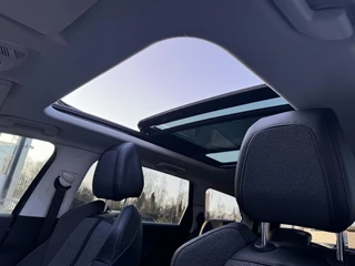 Peugeot 5008 Peugeot 5008 1.2 PureTech Allure 7 Persoons,Automaat,Trekhaak,Pano,Navi,Stoelverwarming,Clima,Cruise,131pk,Halfleder,Pdc V+A,Lmv 18'',Apk tot 10-2025 - afbeelding nr 8