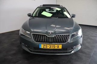 Škoda Superb Škoda Superb Combi 2.0 TDI Business Edition | Panoramadak | ACC | Canton | Camera - afbeelding nr 2