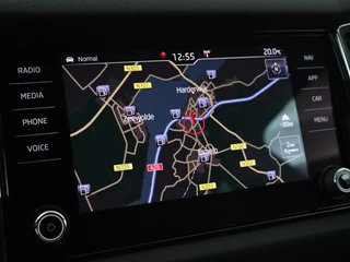 Škoda Kodiaq Skoda Kodiaq 1.4 TSI Ambition 7-persoons | Panoramadak |  Stoel & stuurverwarming | Adaptive cruise | Trekhaak | Carplay | Full LED | Navigatie - afbeelding nr 19