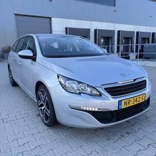 Peugeot 308 Peugeot 308 SW 1.2 2017 | Airco | Navi | Pdc | NW APK - afbeelding nr 2