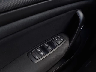 Renault Mégane Estate 1.3 TCe 116pk Limited | Origineel NL | Navi | Apple Carplay+Android Auto | Clima | Cruise | Keyless Entry | Pdc | Licht+Regensensor | Privacy Glass | 16''lm - afbeelding nr 19