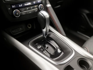 Renault Kadjar Automaat (PANORAMADAK, NAVIGATIE, VIRTUAL COCKPIT, LEDEREN SPORTSTOELEN, STOELVERWARMING, CAMERA, KEYLESS, BOSE AUDIO, LED KOPLAMPEN, NIEUWE APK, NIEUWSTAAT) - afbeelding nr 11