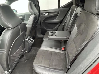 Volvo XC40 Volvo XC40 1.5 T3 157pk R-Design PANO DAK I HARMAN & KARDON I DEALER O.H. 20