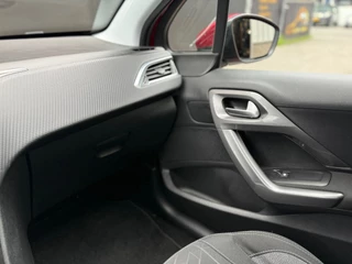Peugeot 2008 Peugeot 2008 1.2 PureTech Blue Lion - afbeelding nr 48