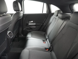 Mercedes-Benz GLA Mercedes-Benz GLA 250e Luxury // Trekhaak // Carplay // WideScreen // Navigatie // LED Koplampen // Cruise Control - afbeelding nr 16