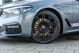 BMW 5 Serie BMW 5-serie 530e High Executive M-Sport 360 / HUD / B&W - afbeelding nr 9