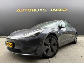 Tesla Model 3 - 242572791-0