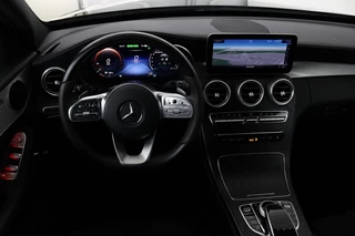 Mercedes-Benz C-Klasse Mercedes-Benz C-klasse 300e AMG Limited | Panoramadak | Stoelverwarming |  360 camera | Matrix LED | Carplay | Trekhaak | Leder/Alcantara | Climate control - afbeelding nr 3