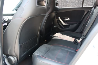 Mercedes-Benz A-Klasse Mercedes-Benz A-Klasse 180 AMG | Sfeer | Burmester | Dealer O.H. - afbeelding nr 10