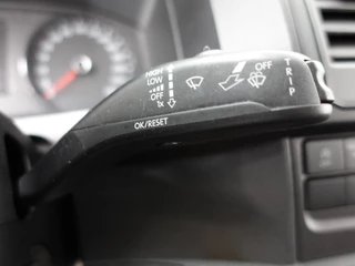 Volkswagen Transporter Volkswagen Transporter 2.0 TDI L1H1 Airco Cruise control Trekhaak Parkeersensoren 3-zits Sidebars Euro6 - afbeelding nr 15