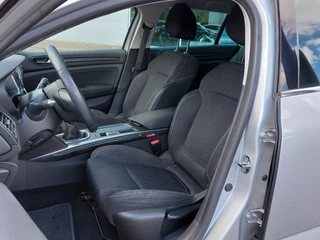 Renault Mégane Estate 1.3 TCe 116pk Limited | Origineel NL | Navi | Apple Carplay+Android Auto | Clima | Cruise | Keyless Entry | Pdc | Licht+Regensensor | Privacy Glass | 16''lm - afbeelding nr 7