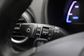 Hyundai Kona Hyundai Kona Electric Comfort 64 kWh - Carplay, Camera, Cruise, Trekhaak - afbeelding nr 14