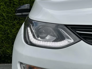 Opel Ampera-e Opel Ampera-e Business executive 60 kWh, NL AUTO, NAP, BOSE, LEDER, NAVI, CRUISE, KEYLESS, CAMERA, DODEHOEK, ECC-AIRCO, STOEL/STUURVERWARMING, LICHTMETAAL 17