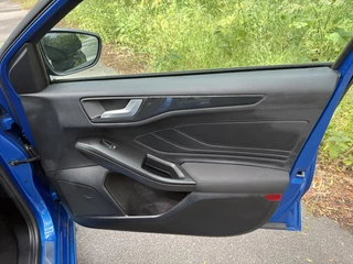Ford Focus Ford Focus Wagon 1.5 EcoBoost ST Line Business - afbeelding nr 57