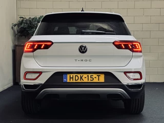 Volkswagen T-Roc | Massage | IQ | Beats | Trekhaak - afbeelding nr 7
