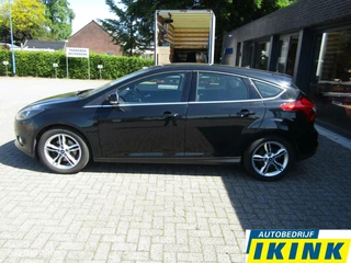 Ford Focus Ford Focus 1.6 EcoBoost Titanium | PDC, Stoelverwarming, Trekhaak - afbeelding nr 3