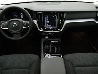Volvo V60 Volvo V60 2.0 T6 AWD Essential Edition | Adaptive Cruise | Stoelverwarming - afbeelding nr 6
