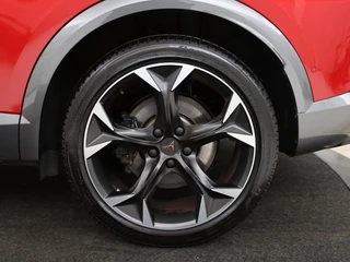 CUPRA Formentor CUPRA Formentor 1.4 e-Hybrid VZ | 245pk | Stuurverwarming | Adaptive cruise | Camera | Navigatie | Keyless | Full LED | Sportstoelen | PHEV - afbeelding nr 25