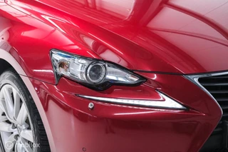Lexus IS Lexus IS 300h Luxury Line | Dealer OH | Camera | Stoel + stuurwiel verwarming | Clima | LED | rijklaarprijs | - afbeelding nr 11