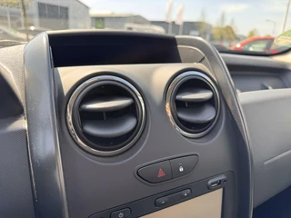 Dacia Duster Dacia Duster 1.2 TCe 4x2 Série Limitée Robust *Airco*|PDC|Cruise|Trekhaak|NL Auto - afbeelding nr 12