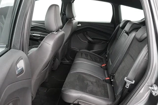 Ford Kuga Ford Kuga 1.5 EcoBoost ST Line (PARKEERSENSOREN, CRUISE, TREKHAAK, GOED ONDERHOUDEN) - afbeelding nr 23