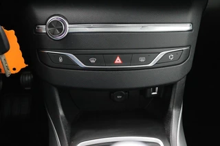 Peugeot 308 Peugeot 308 SW 1.6 BlueHDI Premium*PANO*CRUISE*NAVI*ECC* - afbeelding nr 42
