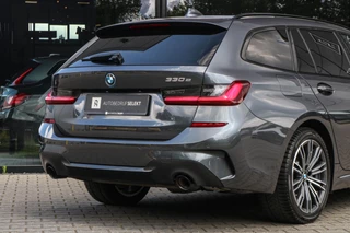 BMW 3 Serie BMW 3-serie Touring 330e - M-SPORT - CARPLAY - SFEERVERLICHTING - afbeelding nr 9
