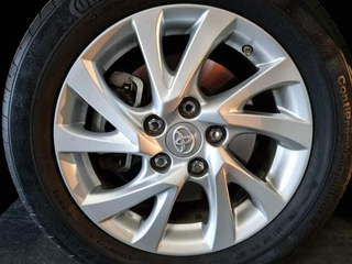 Toyota Auris Toyota Auris 1.8 Hybrid Volcano / Pano / Afn. Trekhaak - afbeelding nr 27