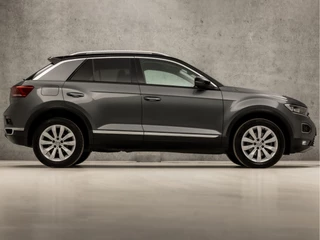 Volkswagen T-Roc 150Pk (VIRTUAL COCKPIT, APPLE CARPLAY, CLIMATE, ADAPTIVE CRUISE, SPORTSTOELEN, LED KOPLAMPEN, GETINT GLAS, LANE ASSIST, NIEUWSTAAT) - afbeelding nr 4