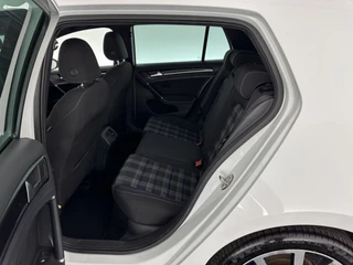 Volkswagen Golf Aut. *FULL-LED | NAVI-FULLMAP | SPORT-SEATS | DAB+  | TOWBAR | ECC | SHIFT-PADDLES | PARKPILOT | CRUISE | 18''ALU* - afbeelding nr 9