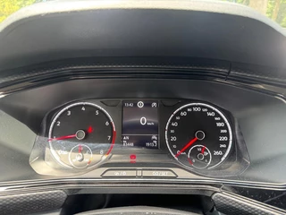 Volkswagen T-Cross Volkswagen T-Cross 1.0 TSI Life Airco/Lichtmetalen velgen/Navi/Apple Carplay - afbeelding nr 14