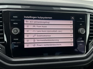 Volkswagen T-Roc Volkswagen T-Roc 1.5 TSI Sport | LED | Trekhaak | Carplay | Camera | PDC - afbeelding nr 37