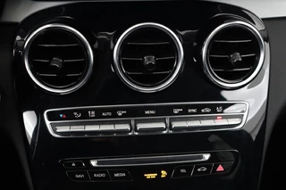 Mercedes-Benz C-Klasse Mercedes-Benz C-klasse 220 CDI AMG | Adaptive cruise | Leder |  Stoelverwarming | Camera | Full LED | Navigatie | Carplay | Park Assist - afbeelding nr 22