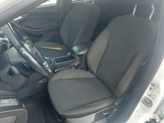 Ford Focus Ford Focus 1.5 Titanium airco,cruise,navigatie,stoel/stuurverwarming,parkeersensoren, - afbeelding nr 9