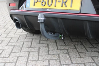 Alfa Romeo Giulietta Alfa Romeo Giulietta 1.4 120PK TURBO SPRINT | LEDEREN BEKLEDING | AFNEEMBARE TREHAAK | ALL SEASON BANDEN | NAVIGATIE | CLIMATE CONTROL | CRUISE CONTROL | CARBON INTERIEUR AFWERKING | 18