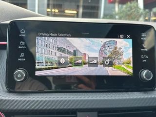 Škoda Kamiq Škoda Kamiq 1.0 TSI DSG MONTE CARLO GLASDAK/CAMERA/TREKHAAK/NAVI/CRUISE/STOELVERW - afbeelding nr 24