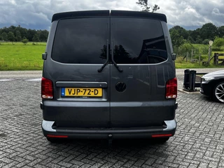 Volkswagen Transporter Volkswagen Transporter Bulli L2H1 2.0TDi 200pk DSG DC | Black Edition | Leer/alcantara | Dubbele cabine | 2x Schuifd m.Sluithulp | 20