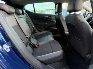 Opel Astra Opel Astra 1.2 Elegance CarPlay Navi Cruise Climate LED - afbeelding nr 18