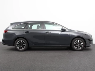 Kia Ceed Sportswagon Kia Ceed Sportswagon 1.6 GDI PHEV DynamicLine  Achteruitrijcamera Stuurverwarming Stoel verwarming Climate control LED Keyless start/ entry Parkeersensoren achter Adaptieve cruise control Lane assist - afbeelding nr 8
