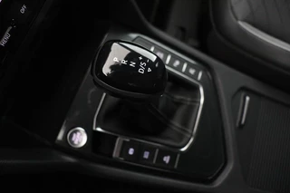 Volkswagen Tiguan Volkswagen Tiguan 1.5 TSI R-Line | Panoramadak | 360 camera | Trekhaak | Full LED | Stoelverwarming | Carplay | Harman-Kardon | Adaptive cruise | Navigatie - afbeelding nr 26