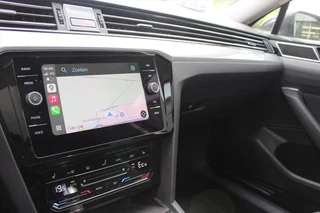 Volkswagen Passat Volkswagen Passat Variant 1.4 TSI PHEV 218pk 6-DSG GTE Business Highline | PanoramaDak | Zomer- en winterset | Carplay | - afbeelding nr 36