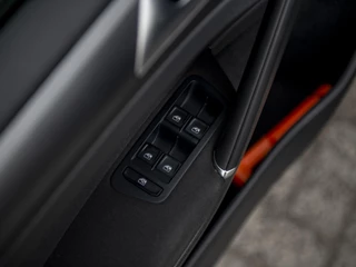 Volkswagen e-Golf Volkswagen e-Golf 136pk | Navi Discover Pro | Warmtepomp | LED koplampen | Apple Carplay & Android Auto | Stoelverwarming - afbeelding nr 42