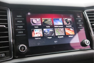 Škoda Kodiaq LED, PDC , Navi, Cruisecontrol, Stoelverwarming , Carplay, Trekhaak . Achteruitrijcamera ,Canton Audio ,LMV,  etc - afbeelding nr 44