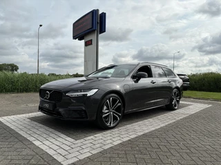 Volvo V90 Volvo V90 2.0 T8 Plug-in hybrid AWD Ultra Executive Edition | Modeljaar 2026 | Privacy Glas | Bowers & Wilkins | Luchtvering | Massagestoelen - afbeelding nr 2